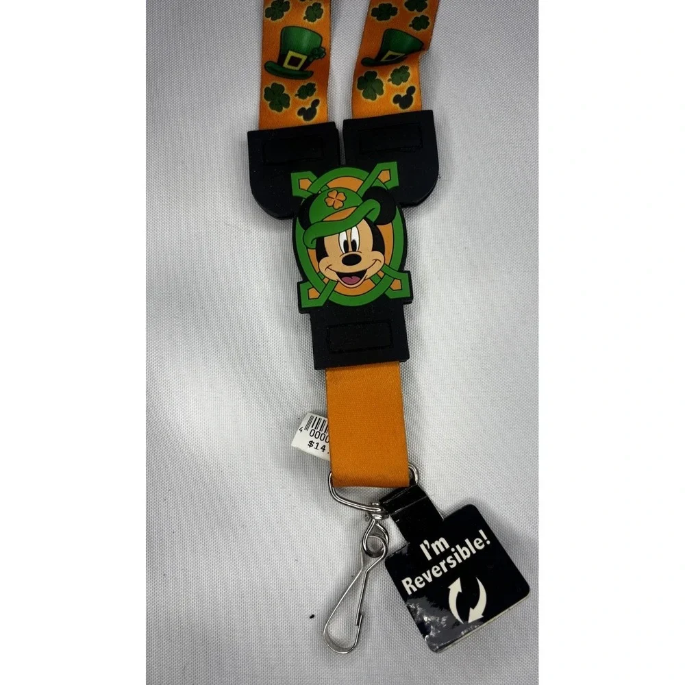 NEW Disney St. Patrick's Day Minnie Mouse Reversible Lanyard + 4 Keychains
